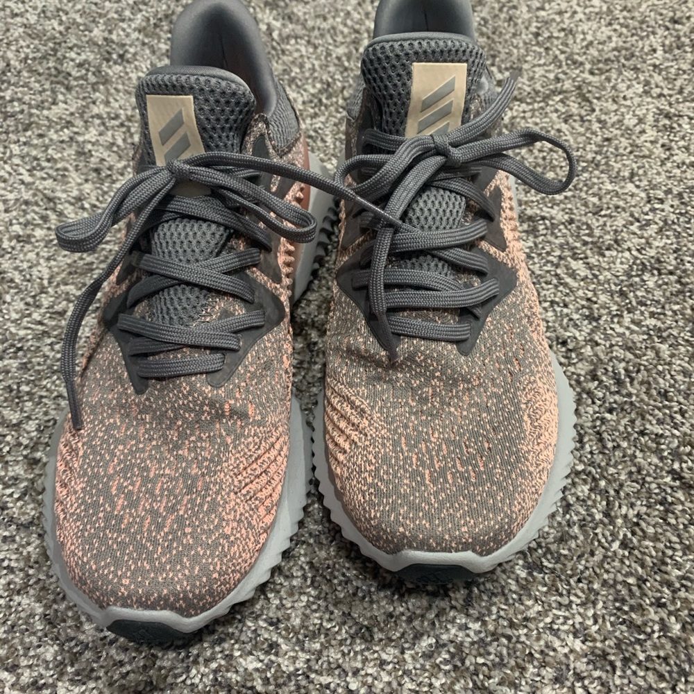 Shoes - Picture 2 of 3